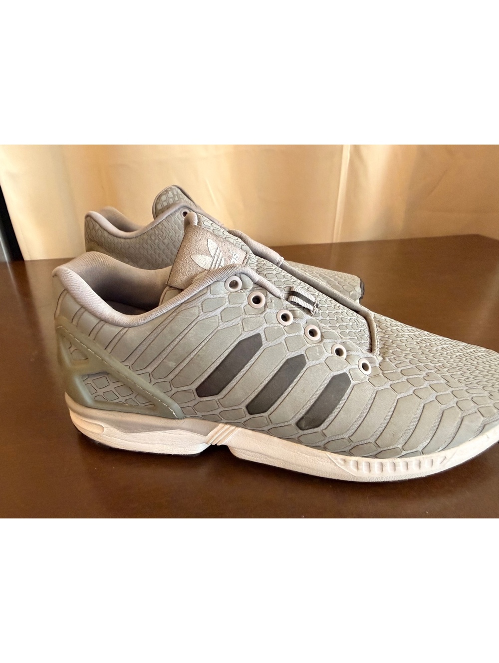 Adidas Originals ZX Flux "Xeno" Light Grey Reflective Snake Size 10 (B24442)